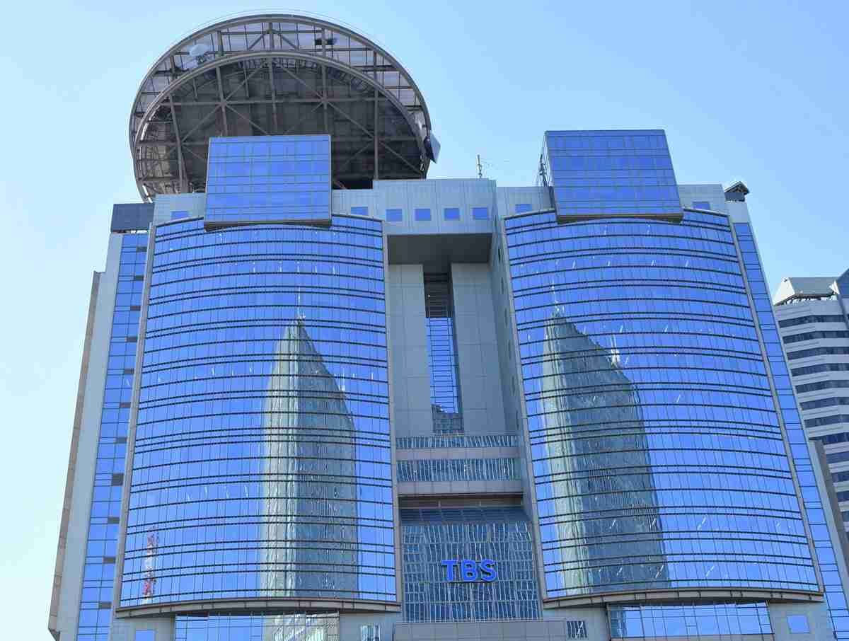 金平茂紀氏「まるで戦前のよう」国葬欠席の自民・村上議員へ党内の処分要望の声に【報道特集】（デイリースポーツ） - Yahoo!ニュース