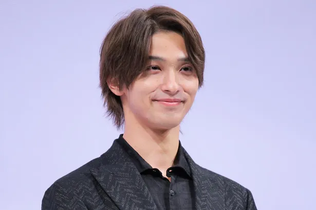 横浜流星の「マイバックは“コンビニ袋”」発言に三浦友和が“偏見”を謝罪「素晴らしい俳優であり男」 | WEBザテレビジョン