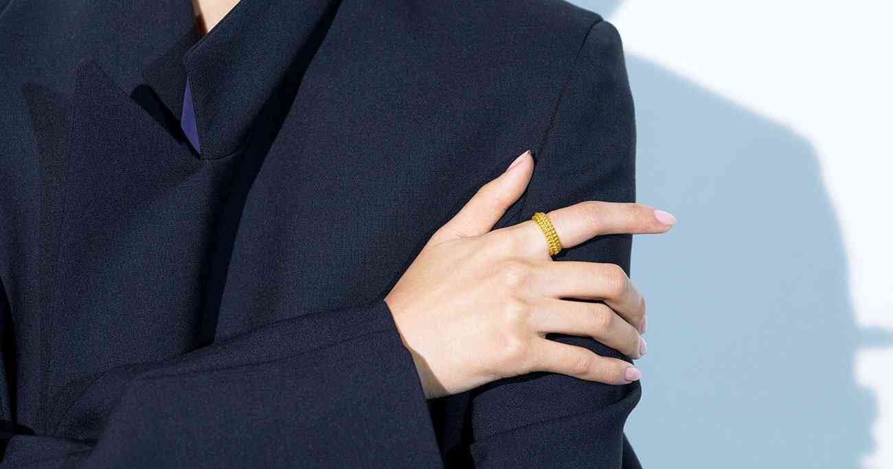 すぐ飽きてしまうものと、長く使えるものの違いは何？プロが教える指輪（リング）選び | そろそろ、ジュエリーが欲しいと思ったら | ダイヤモンド・オンライン