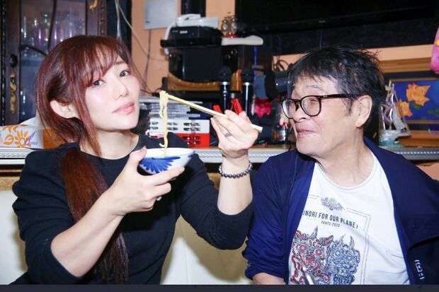 仲本工事、“置き去り別居”のウラ事情「妻が昆虫食に心酔」  送っていた異様な夫婦生活（週刊女性PRIME） - Yahoo!ニュース