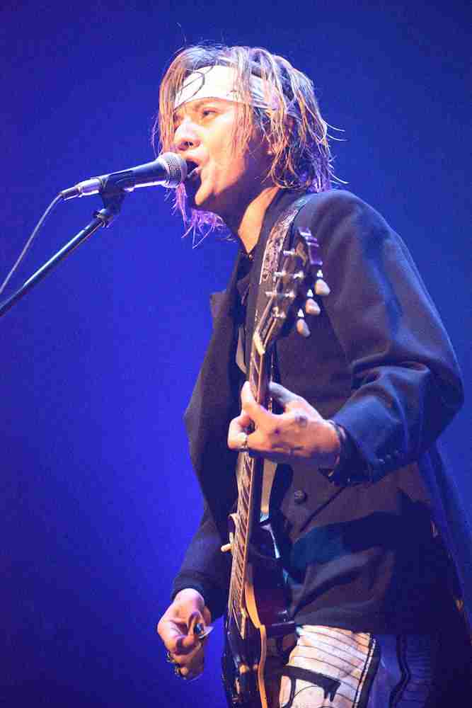 男闘呼組　29年ぶりライブ「帰ってきたぜ！」　観客6500人が夢のひととき　客席にはキムタクも