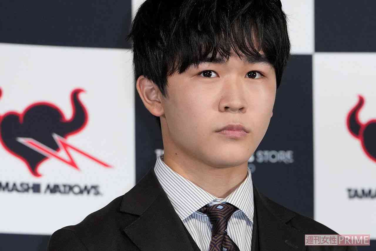 鈴木福が「福くん」と呼ばれ続けるワケ、芦田愛菜とは対照的に求められる「普通の高校生像」 | 週刊女性PRIME