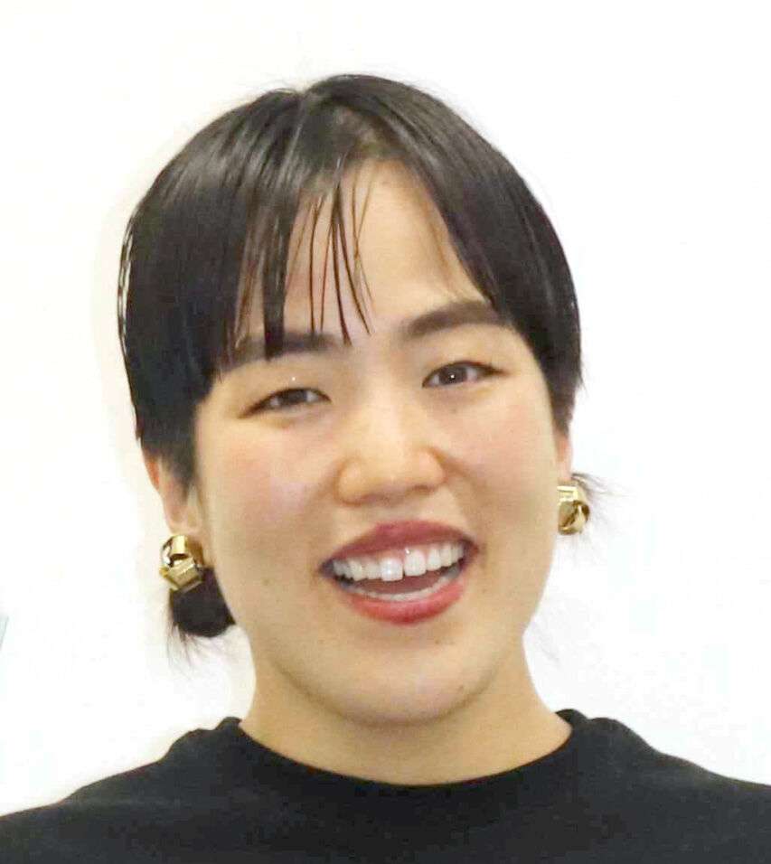 ２週間安静のゆりやんレトリィバァ、退院を報告「診断の結果、脳みそには損傷は全くなく元気です」 : スポーツ報知