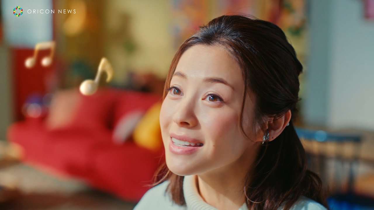 松浦亜弥、透き通る歌声にスタッフも感動！久々の撮影に自虐「歳を重ねた」　ネスカフェ エクセラ ふわラテ「ふわいいね」 篇 - YouTube