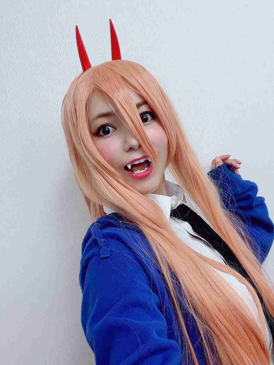 中川翔子『チェンソーマン』パワーのコスプレ姿に反響「たまらん」　変なポチタとの2ショットは「ヤベぇ！」