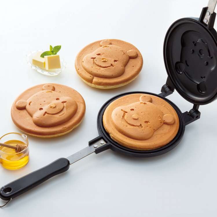 “ちいかわの顔”家で焼き放題、パンケーキメーカー発売