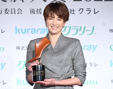 吉瀬美智子、ママとなり二度目の美脚大賞に喜び 出産後の体型維持には苦労「鍛えるのが本当に大変」