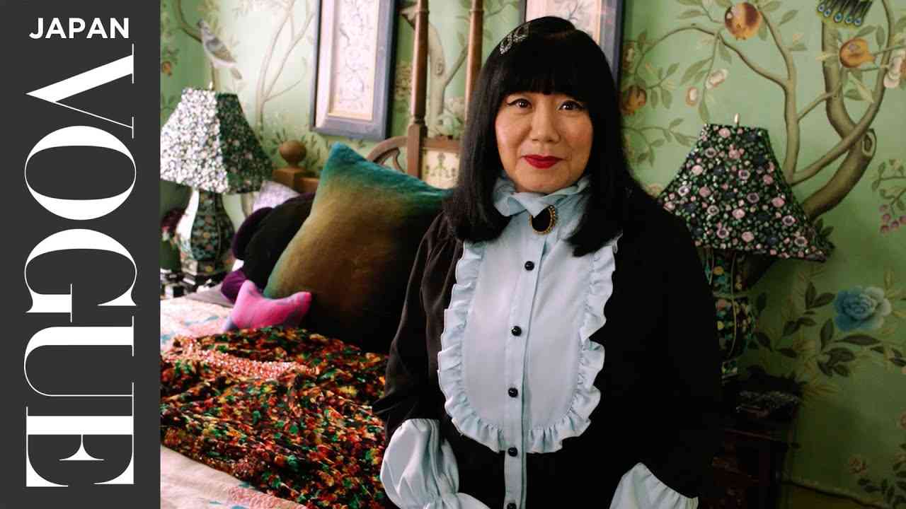 アナ・スイが、NYの自宅と宝物コレクションを公開。| Objects of Affection | VOGUE JAPAN - YouTube
