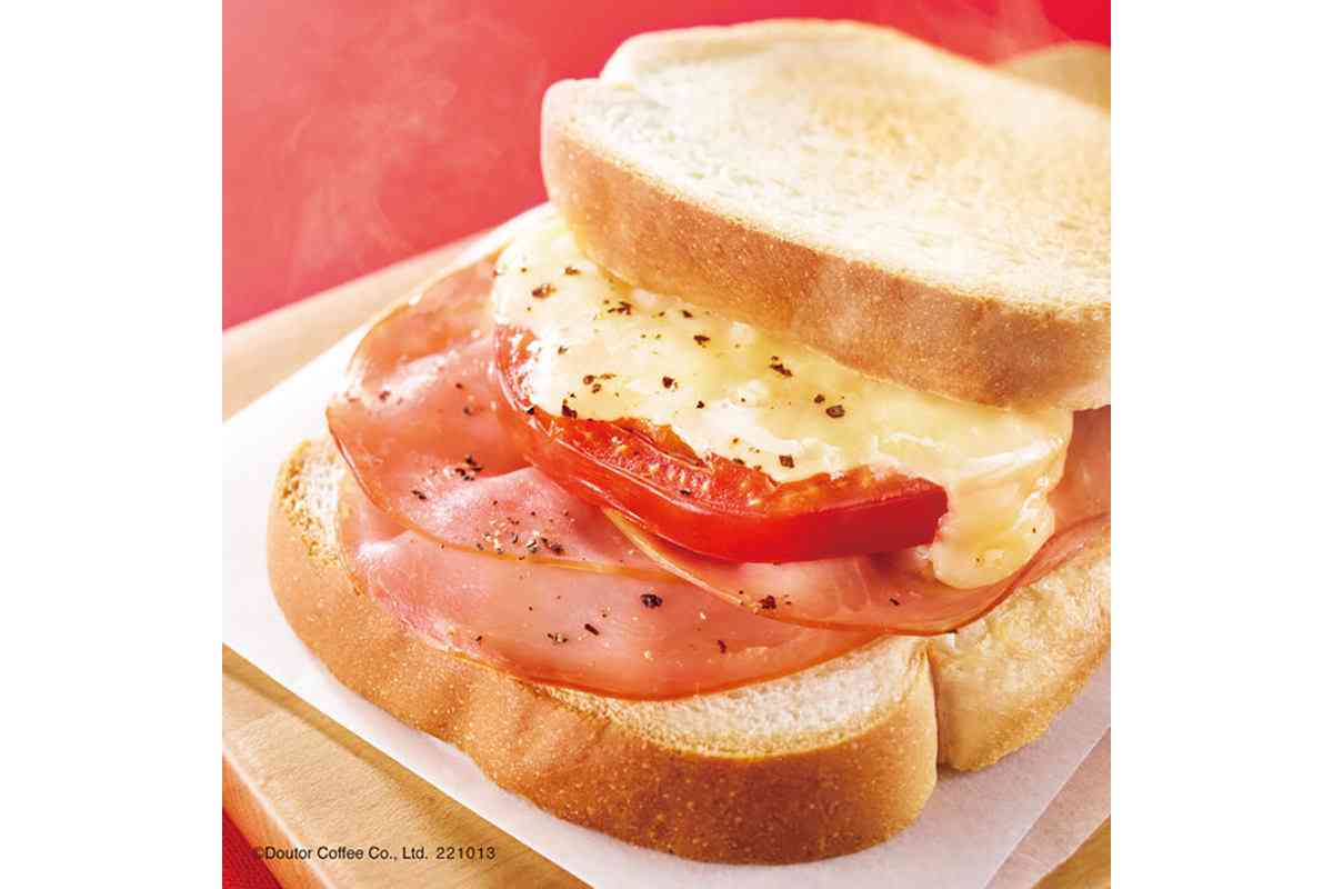 ドトールのモーニングセットが全面リニューアル! ハムタマゴサラダ424円(店内)など