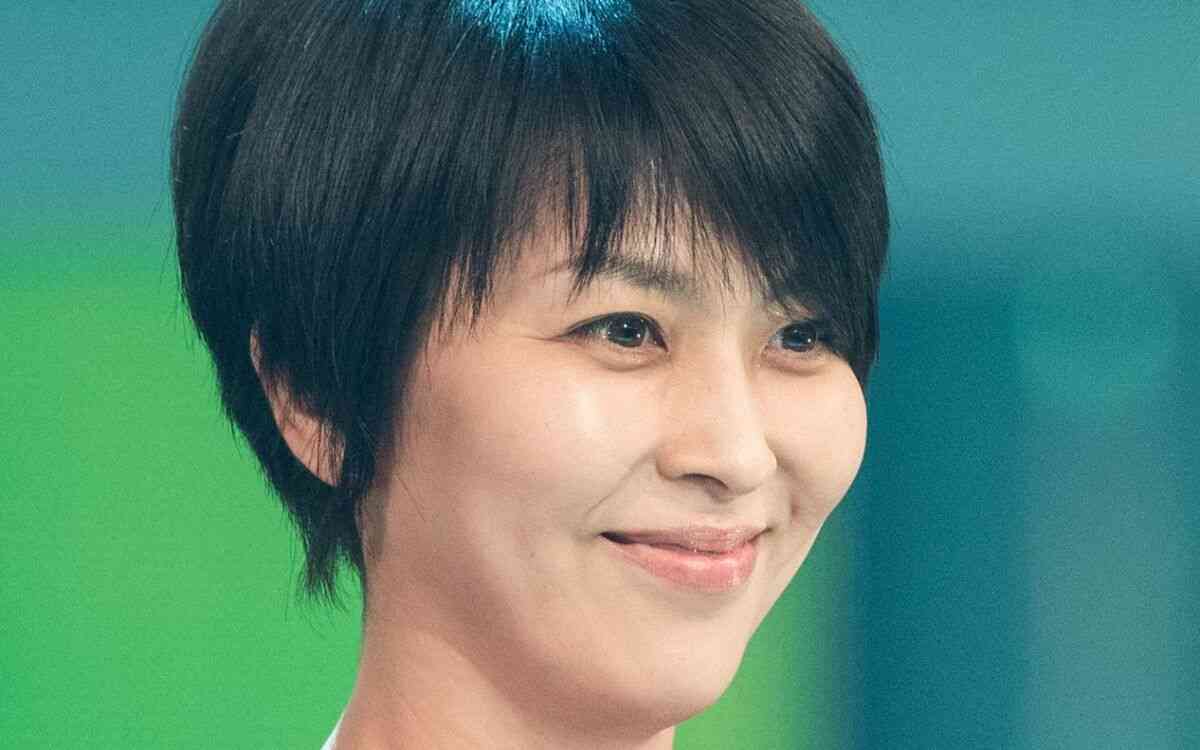 松たか子45歳に　デビュー後は「親の七光り」と常に言われて…理不尽すぎるバッシングを乗り越えられた“きっかけ” | 文春オンライン