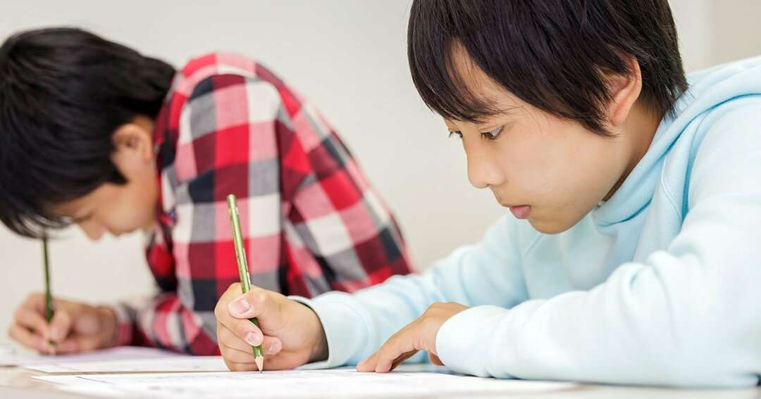 世帯年収1000万円の夫婦「私立中学に子ども2人行かせて大丈夫?」FPの答えは