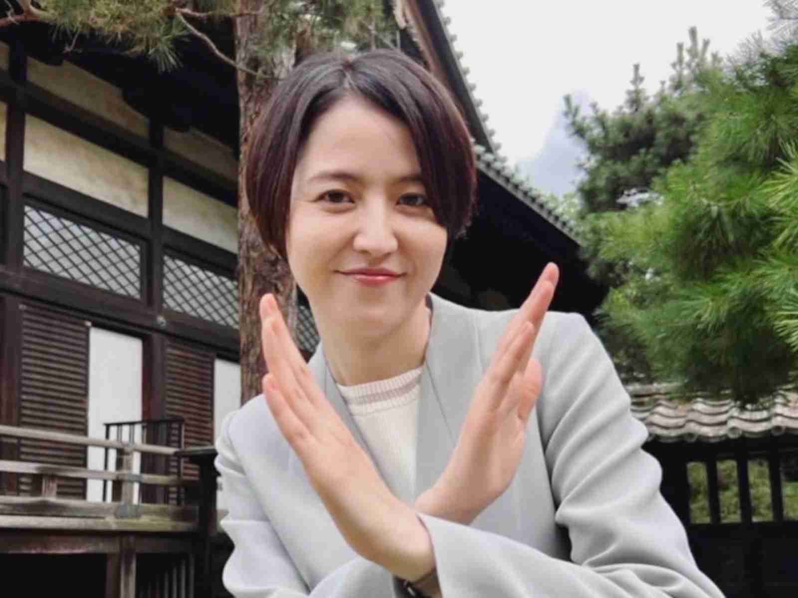 長澤まさみ、おちゃめポーズで主演ドラマオフショット公開！ 「めちゃかわいい」「お可愛くて泣けてくる」 - All About NEWS