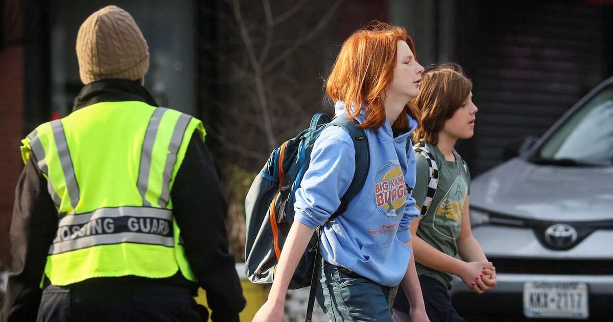 米、全州でマスク義務撤廃へ　最後のハワイ州は26日から: 日本経済新聞