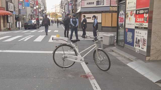 現場には大量の血のりが・・・ “10人対4人”外国人同士が路上で大乱闘 東京・大塚駅前の繁華街