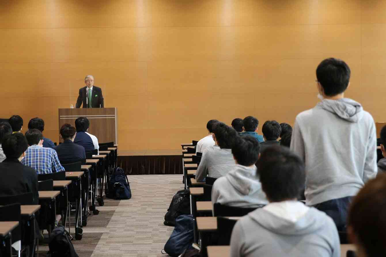 「一流大学卒も三流卒も10年後の成果に差はない」日本電産・永守重信が偏差値よりEQと確信した衝撃データ