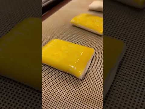 三つ折りパイ作ってもろた #Shorts #レシピ #お菓子作り - YouTube