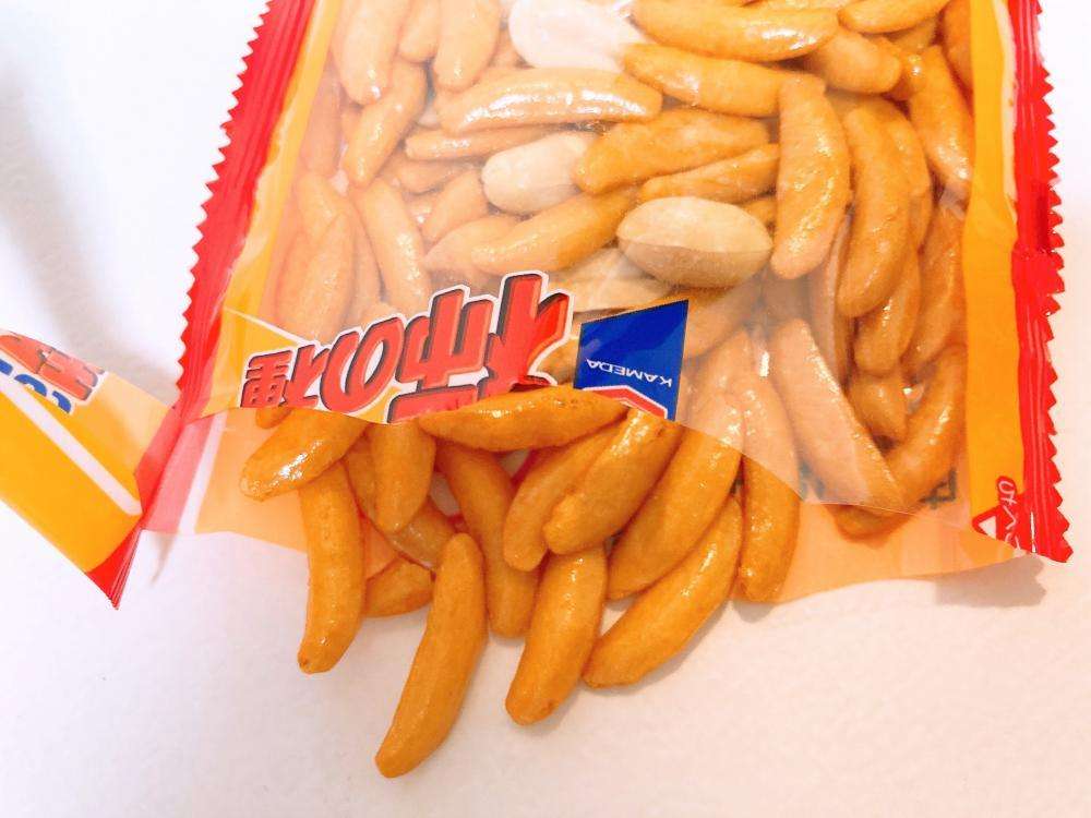 「この発想はなかった...」亀田の柿の種公式が教える「袋の立て方」に拍手喝采！