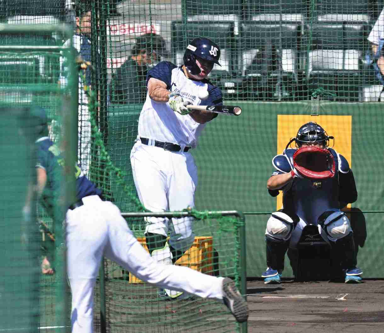 ヤクルト・村上がスタメン外れる　試合前の打撃練習では柵越え連発　（中日スポーツ） - Yahoo!ニュース