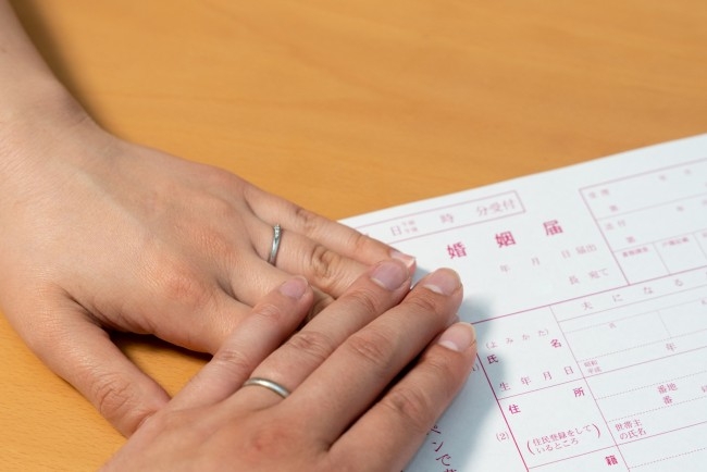 若年層の“結婚・離婚に関する意識調査”発表　「結婚することが前提にある社会の空気に疑問」（クランクイン！） - Yahoo!ニュース