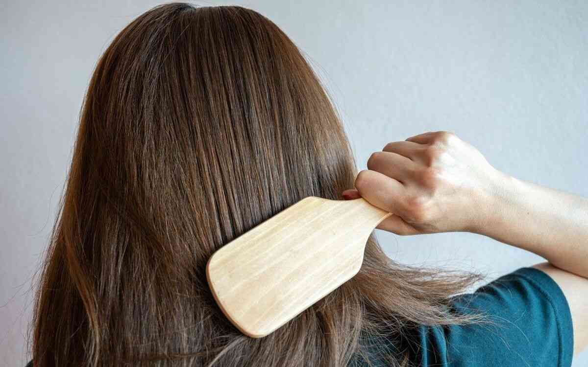美容師が教える、「オシャレが苦手」な人はやめるべき“意外な髪型”〈定番のヘアスタイルに思えるが…〉 | 文春オンライン