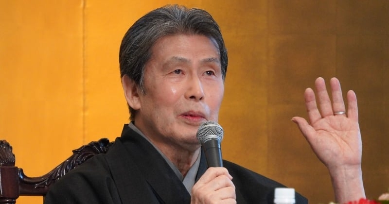 松本白鸚、文化勲章受章で家族からも祝福　松たか子は“1番男らしい一言”贈る  | ORICON NEWS