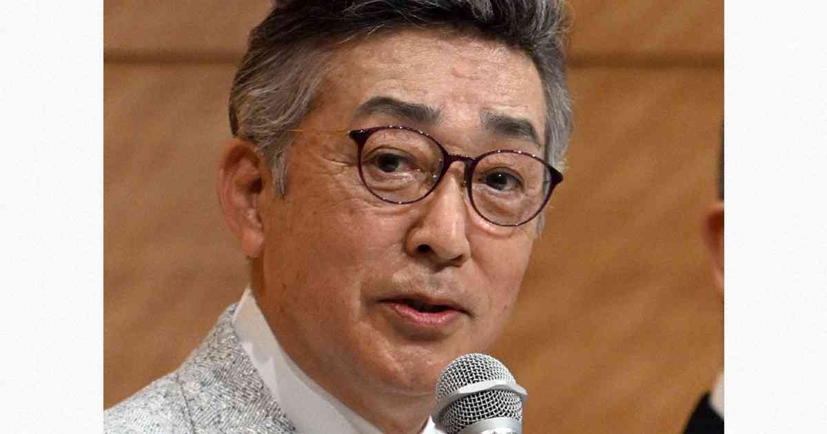 中条きよし氏、国会で新曲とディナーショー宣伝　「不謹慎」と批判 | 毎日新聞
