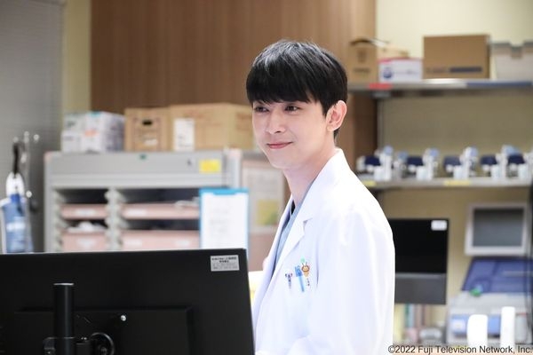 「國寶級帥哥」吉澤亮《PICU》哭戲衝高收視！觀眾讚：演技天下一品 | ETtoday星光雲 | ETtoday新聞雲