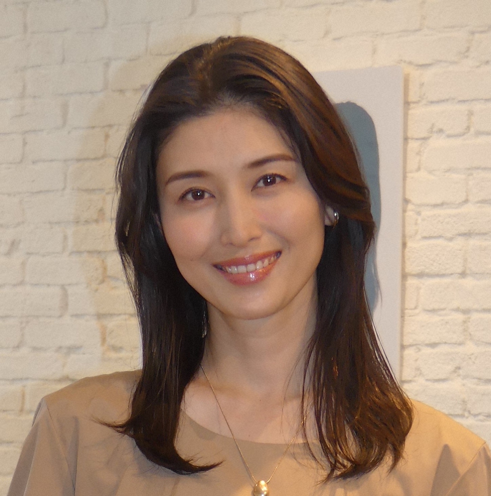 橋本マナミ　グラビアでの“想定外”明かす「サザエ2つじゃ隠れない」「はみ出します」― スポニチ Sponichi Annex 芸能