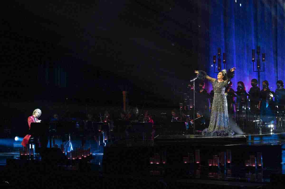 YOSHIKI　サラ・ブライトマンの来日公演にゲスト出演　「やっと日本に来れて嬉しい」