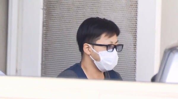 “ドリフト走行”で制御不能に　女性2人はねて逃走…見物人巻き込んで救護もせず｜FNNプライムオンライン