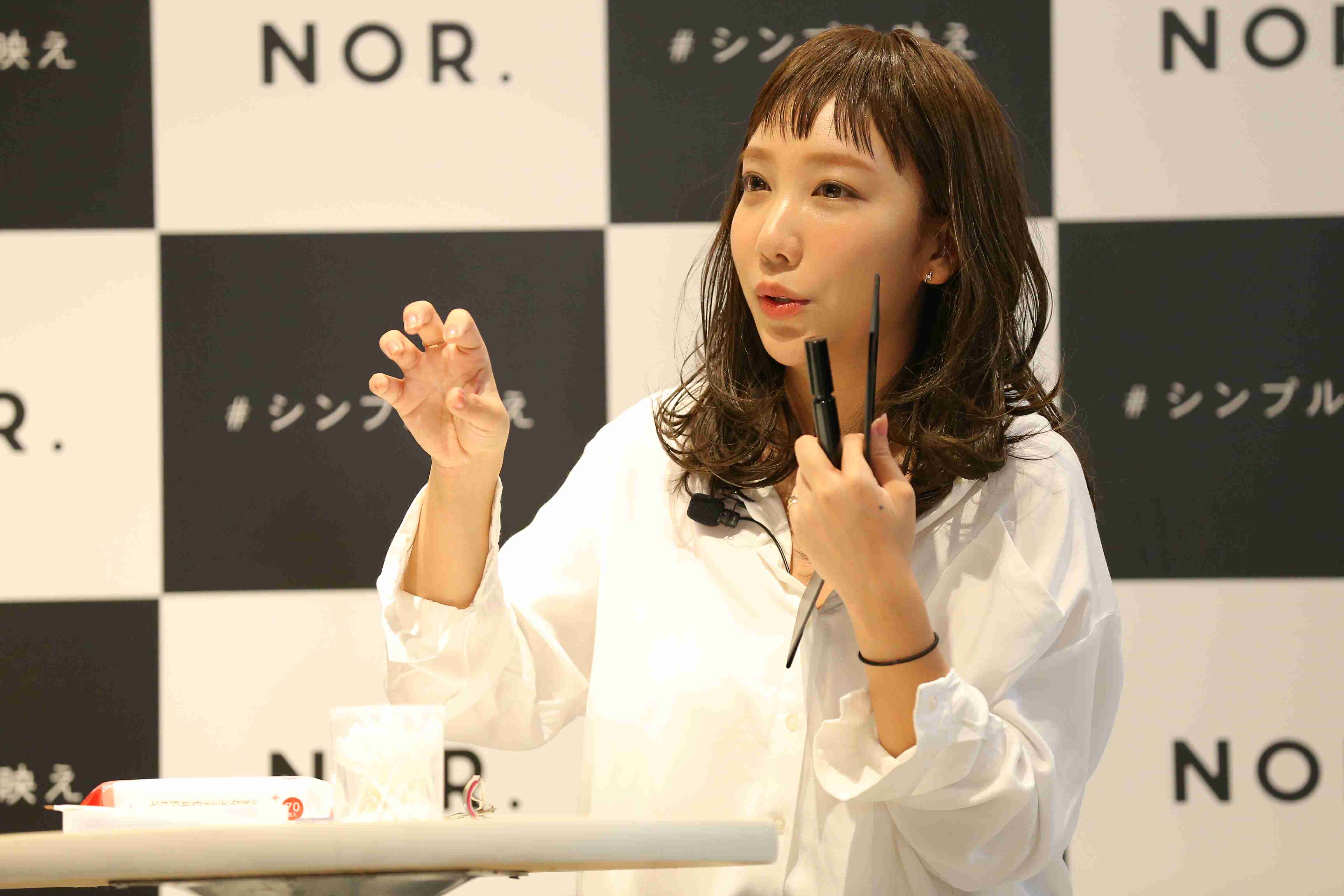 ざわちん、イケメン夫を顔出し！ゲームで知り合ったeスポーツ上級者…2年前クリスマスイブに結婚