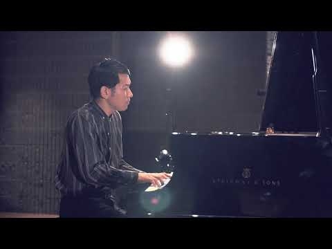 村松崇継   -  「竜の道 二つの顔の復讐者」 メインテーマ( PianoVersion) - YouTube