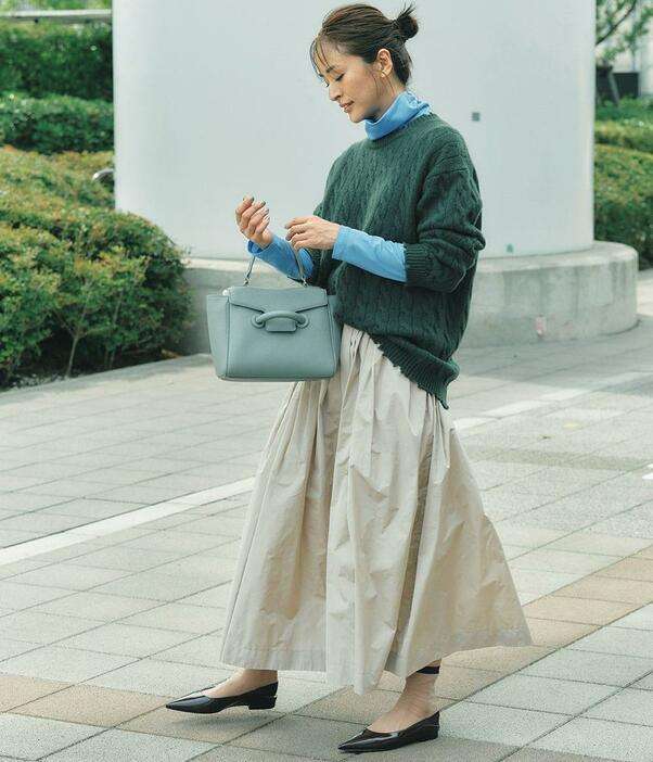 スカートと靴の隙間に悩む今こそ「シアーソックス」が欠かせない！