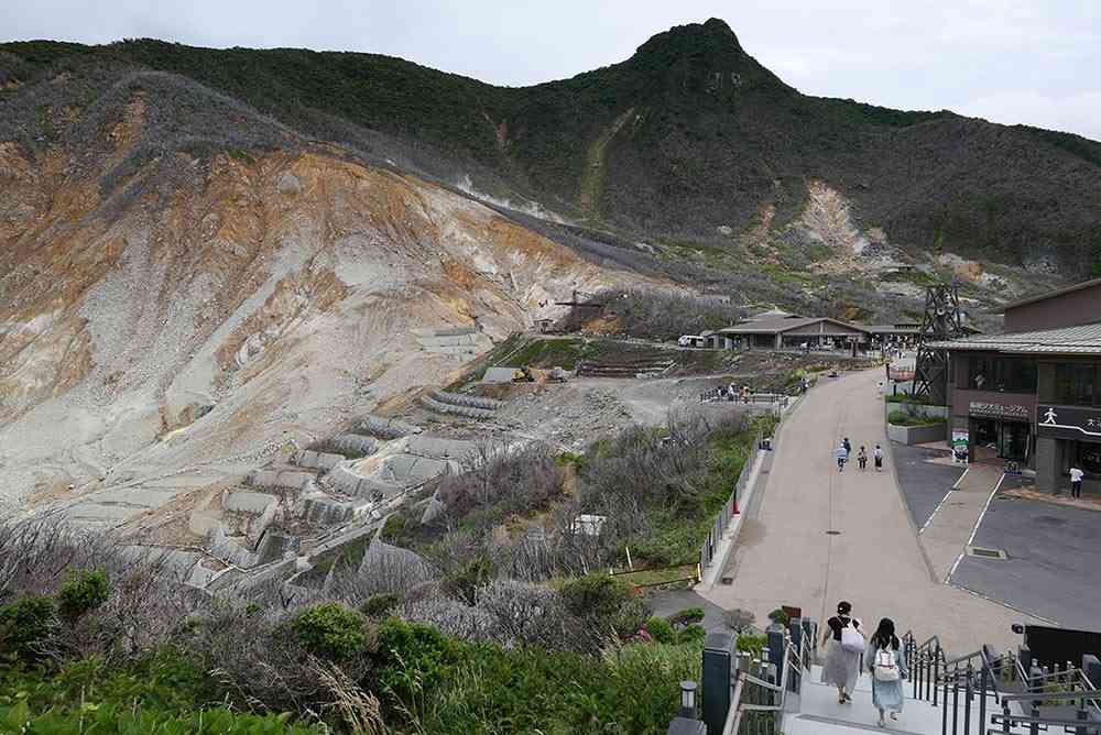 箱根・大涌谷の火山ガス濃度上昇　園地で一時、屋内退避（カナロコ by 神奈川新聞） - Yahoo!ニュース