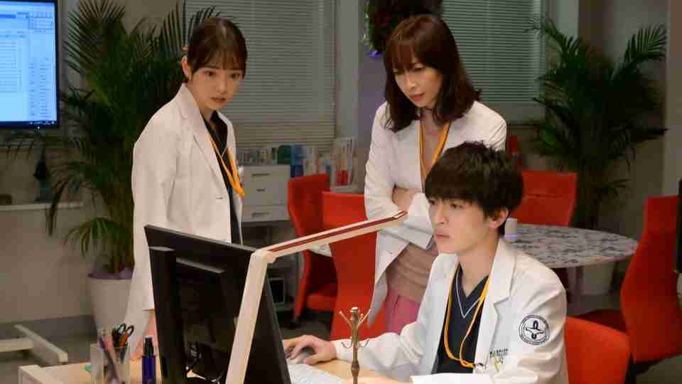 祈りのカルテ～研修医の謎解き診察記録～ | TVer