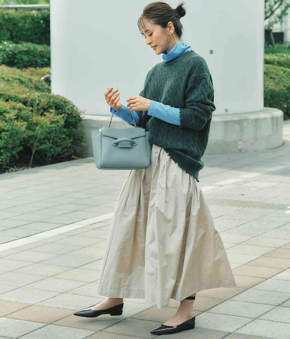 スカートと靴の隙間に悩む今こそ「シアーソックス」が欠かせない！｜STORY（magacol） - Yahoo!ニュース