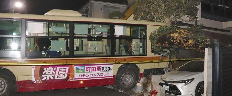 運転手「具合悪くなった」 東京・町田、路線バス事故