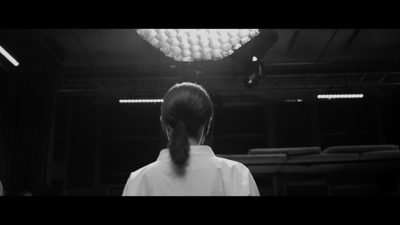 宇多田ヒカル『君に夢中』 - YouTube