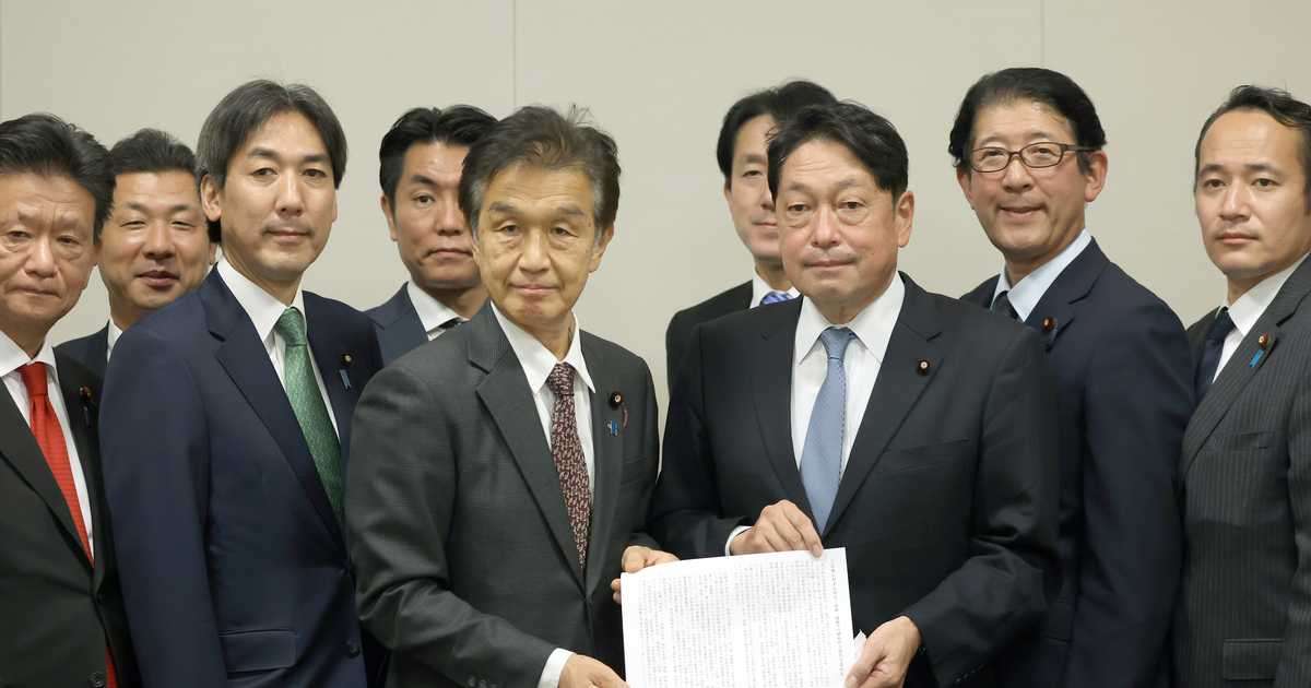 保守団結の会が防衛力強化決議を手交　自民安保調査会長に - 産経ニュース