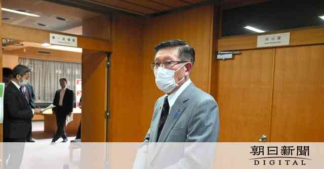 秋田県知事「外国人はマスクなしで大騒ぎ」　新型コロナめぐり発言 [新型コロナウイルス]：朝日新聞デジタル
