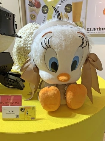 黄色いカナリア「トゥイーティー」80周年記念コラボ ラフォーレ原宿ほかで開催