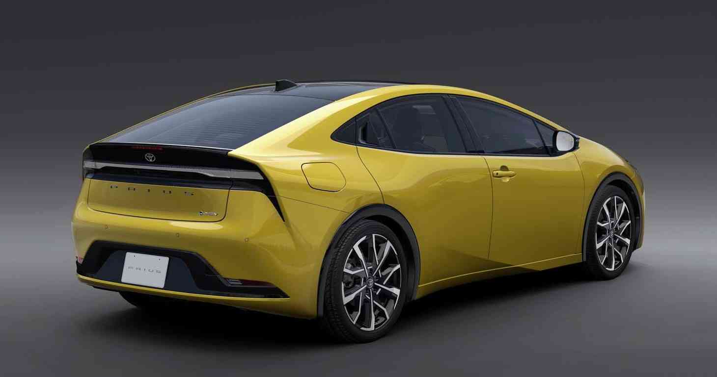 もっとエモーショナルに　新型「トヨタ・プリウス」世界初公開