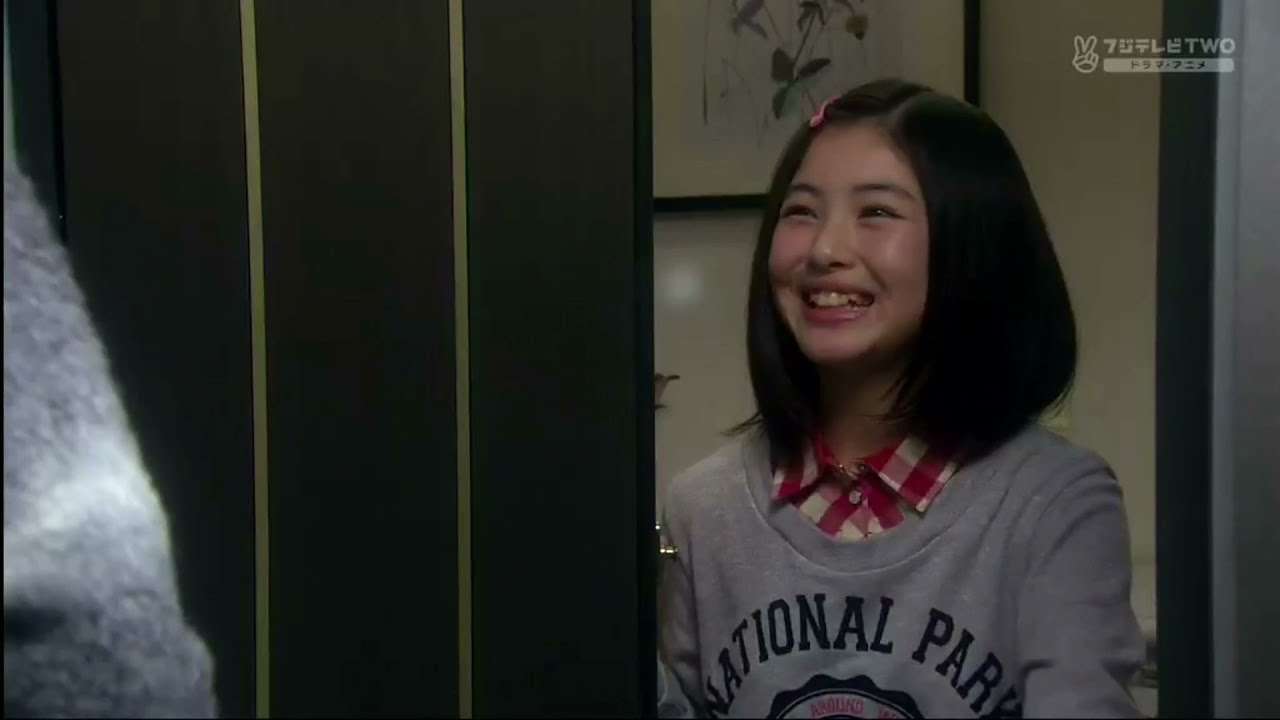 『僕のいた時間』 第一話　子役として出演している浜辺美波ちゃん? - YouTube