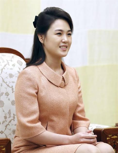 金正恩氏、娘連れで発射実験指導　「核には核で対抗」