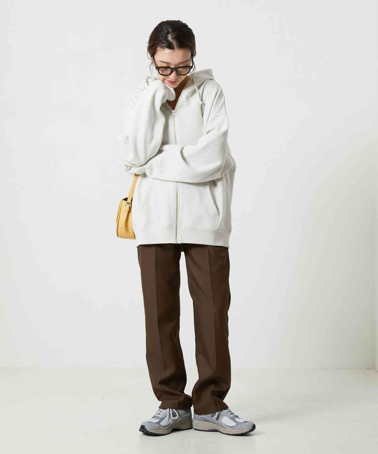 ジップアップパーカーをお洒落に着こなしたい