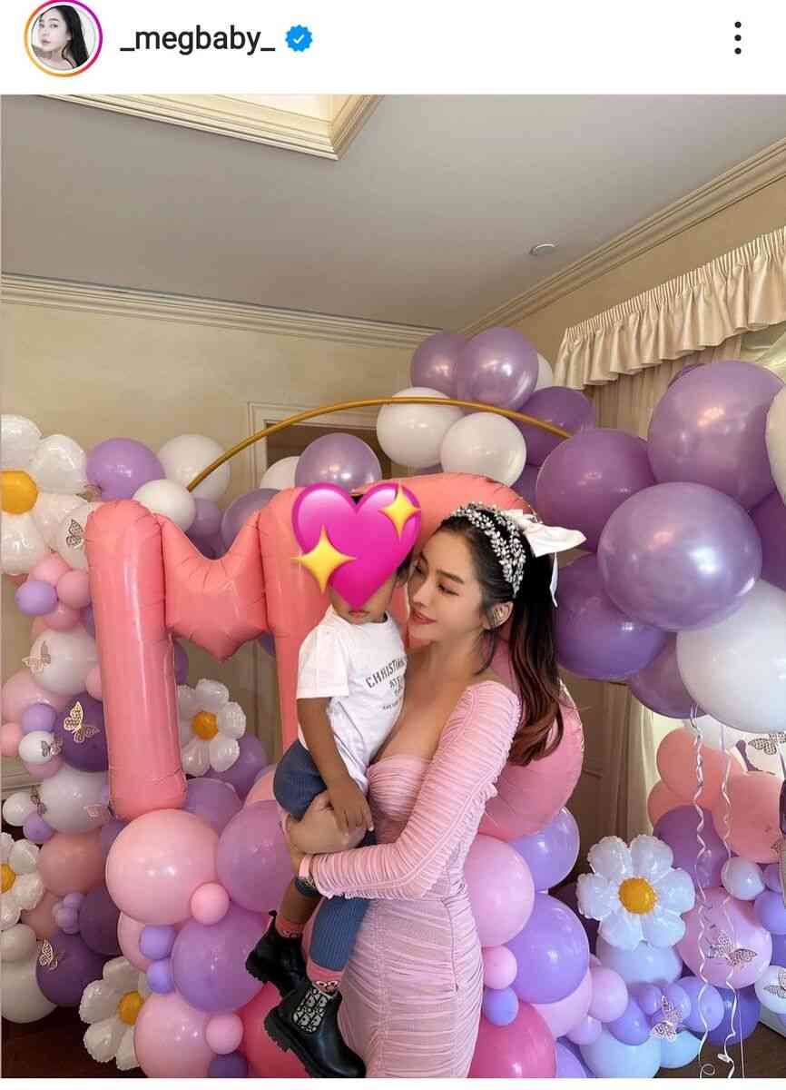 MEGBABY、2歳長男と40歳誕生日をお祝い…篠田麻里子も羨望「こんな素敵な40になりたい」