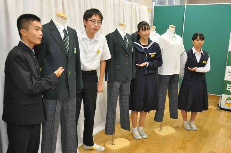 標準制服に男女ともスラックス導入へ　ジェンダーレス進展で姫路市立山陽中