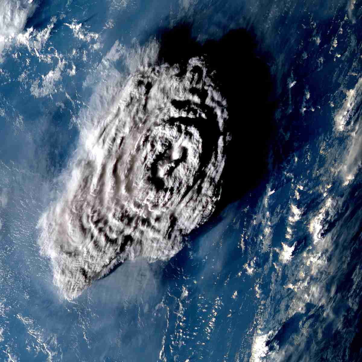 噴煙高度57キロ、観測史上最高　1月のトンガ海底火山噴火　英大学など（時事通信） - Yahoo!ニュース