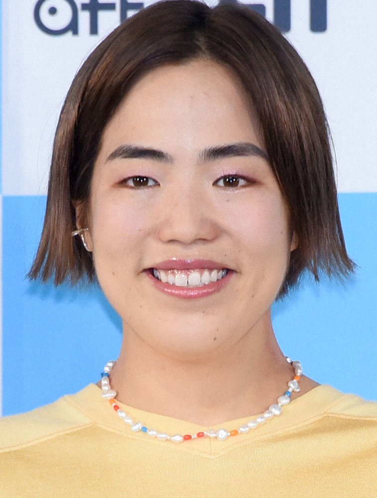 ゆりやん、YouTube生配信で笑顔を見せる「元気です!」ドラマ撮影中に負傷で2週間の安静指示― スポニチ Sponichi Annex 芸能