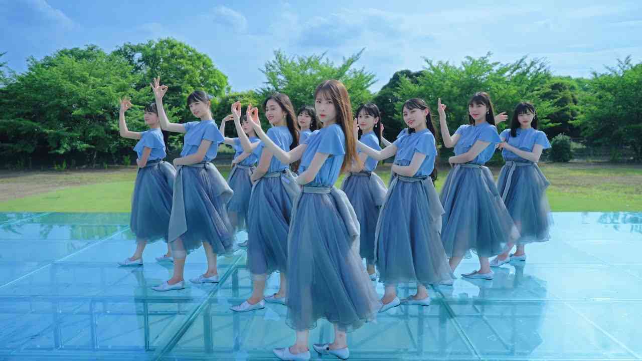 乃木坂46『バンドエイド剥がすような別れ方』 - YouTube